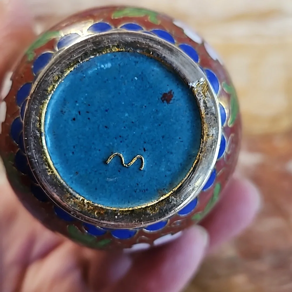 Chinese Cloisonne Enamel Vase